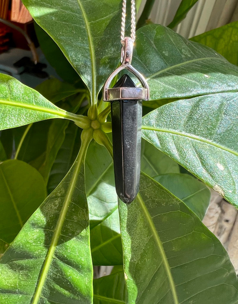 SHUNGITE D.T POINT PENDANT