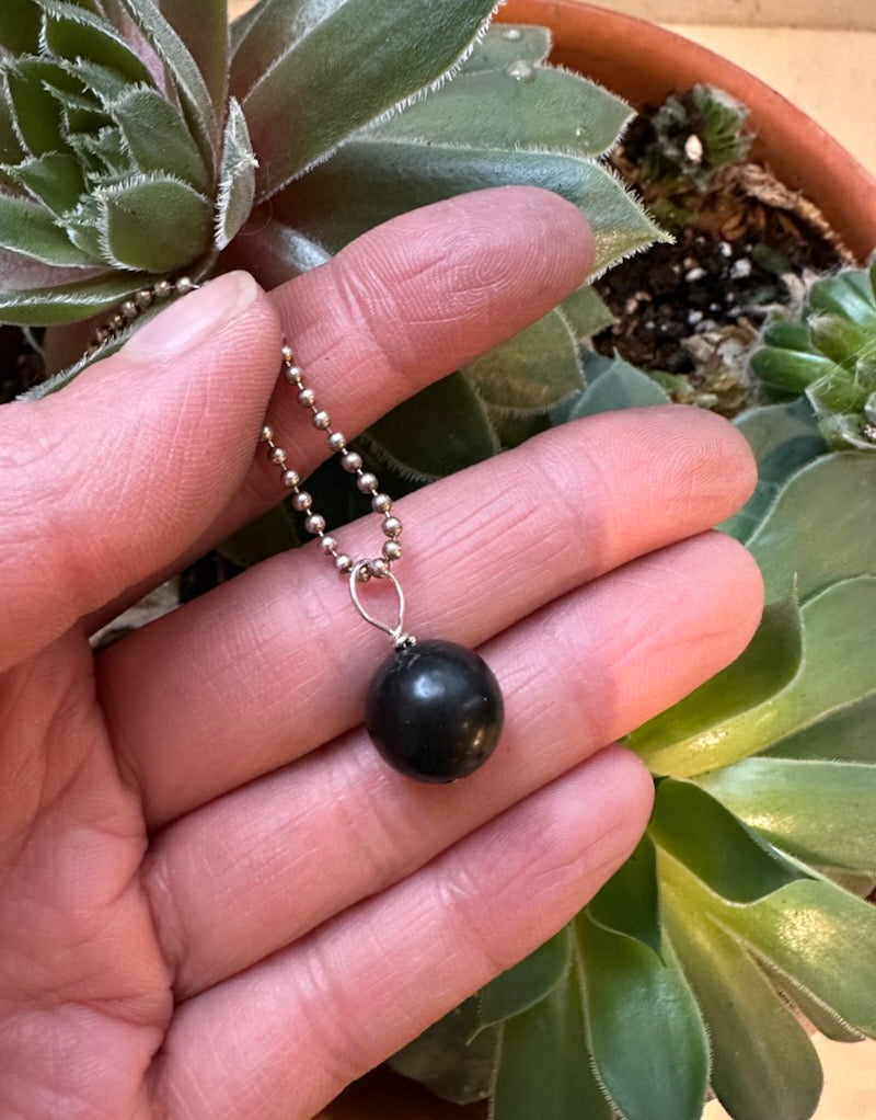 SHUNGITE PENDANT - BALL