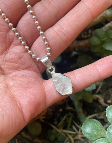 MOONSTONE - RAW RAINBOW PENDANT