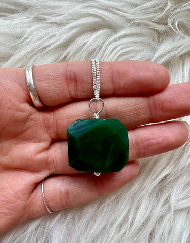 GREEN AVENTURINE FACET PENDANT