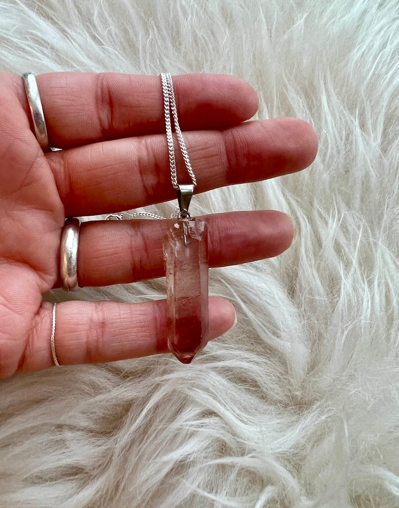 MORROCAN RED QUARTZ PENDANT