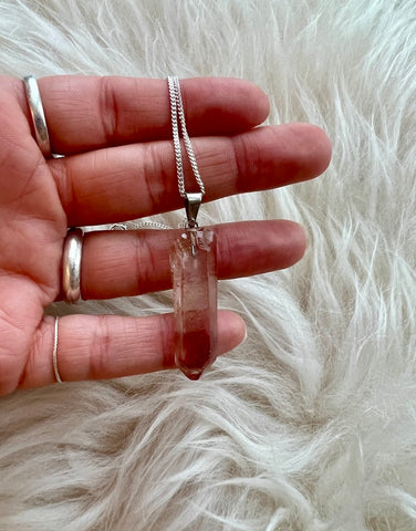 MORROCAN RED QUARTZ PENDANT