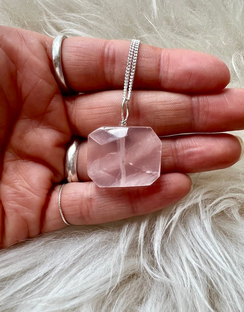 ROSE QUARTZ FACET PENDANT