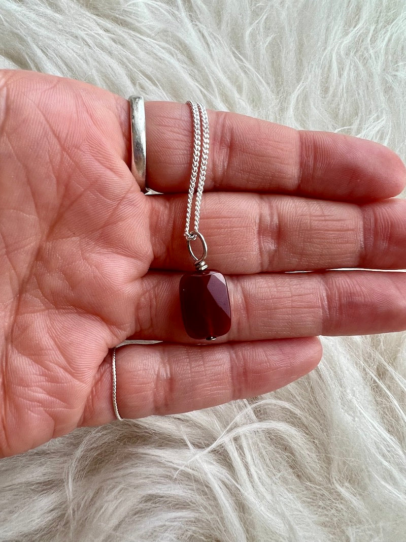 CARNELIAN FACET PENDANT