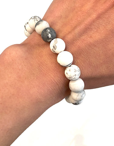 Howlite -  10mm Round Matte