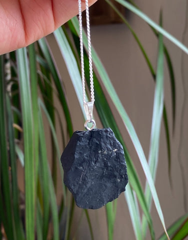 SHUNGITE RAW PENDANT