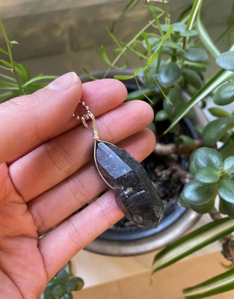 TIBETAN QUARTZ PENDANT - D.T. POINT