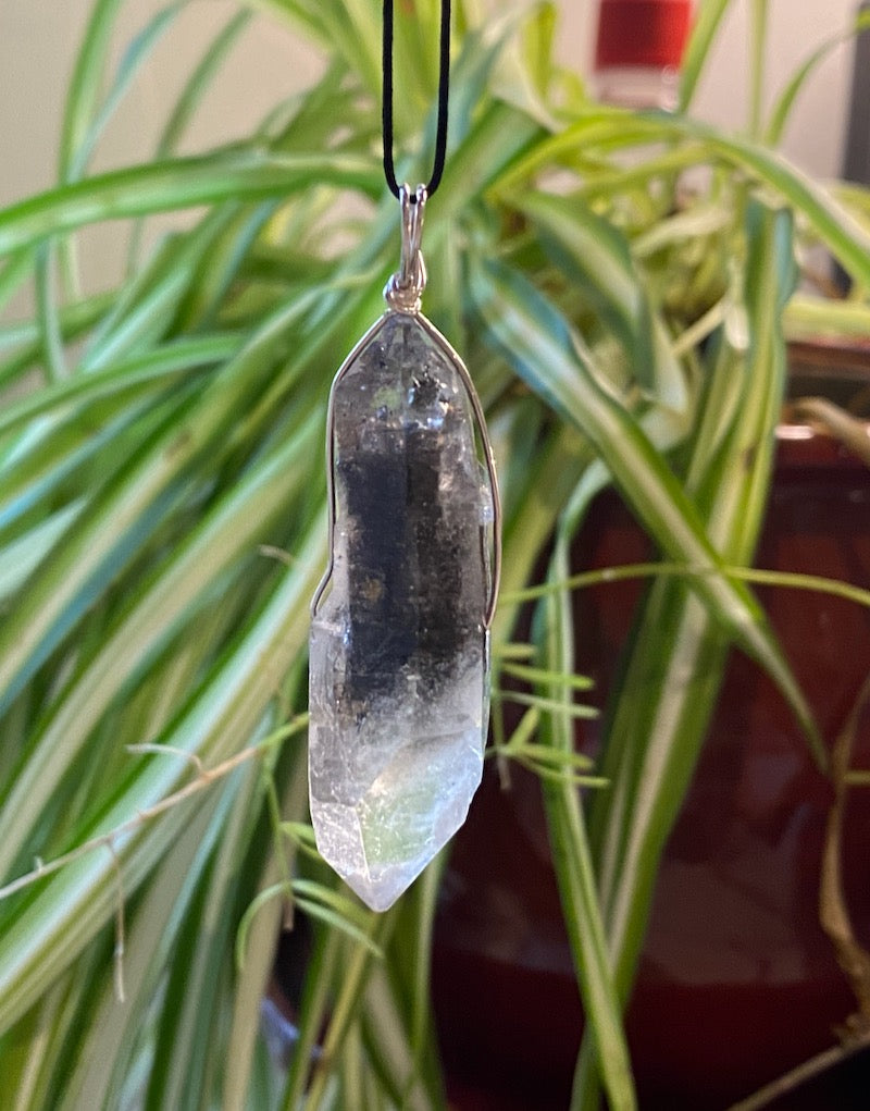 TIBETAN QUARTZ PENDANT - D.T. POINT